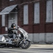Indian Chieftain Elite Black Hills Silver – dicat khas menggunakan tangan, setiap unit ambil masa 25 jam