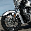 Indian Chieftain Elite Black Hills Silver – dicat khas menggunakan tangan, setiap unit ambil masa 25 jam