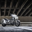Indian Chieftain Elite Black Hills Silver – dicat khas menggunakan tangan, setiap unit ambil masa 25 jam