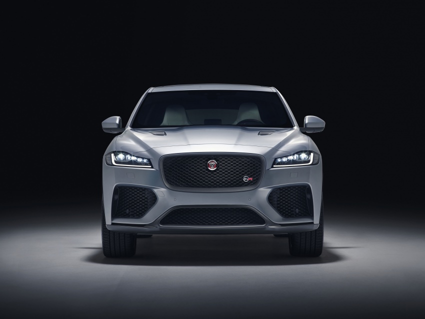 Jaguar F-Pace SVR revealed with 550 PS and 680 Nm 798093