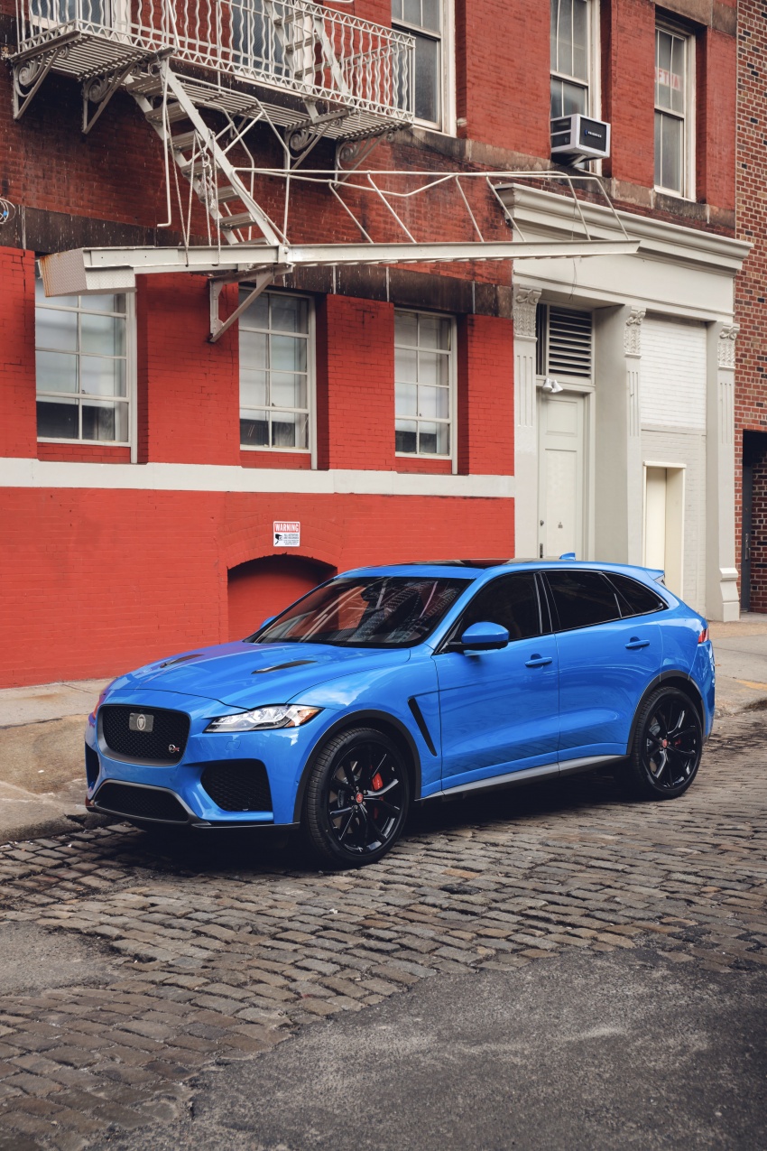 Jaguar F-Pace SVR revealed with 550 PS and 680 Nm 798100