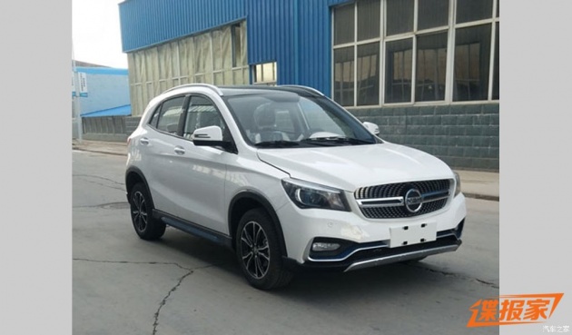 K-One – kereta elektrik China tiru Mercedes-Benz GLA