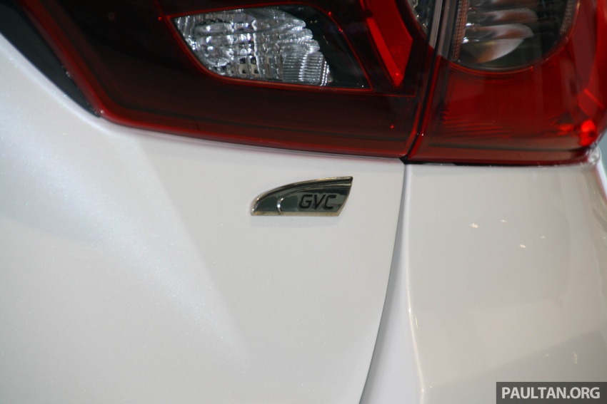 Mazda 2 spesifikasi pertengahan kini di M’sia, RM76k Image #798618