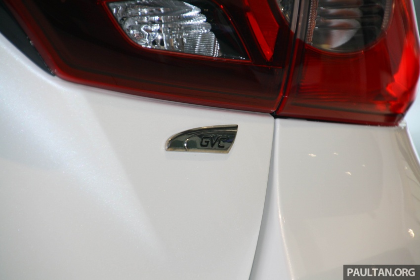 Mazda 2 spesifikasi pertengahan kini di M’sia, RM76k Image #798620