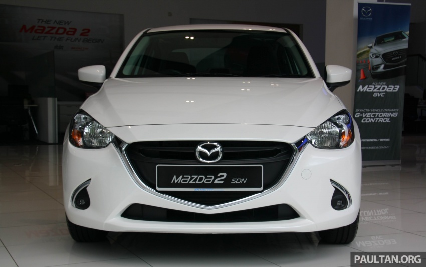 Mazda 2 spesifikasi pertengahan kini di M’sia, RM76k Image #798495