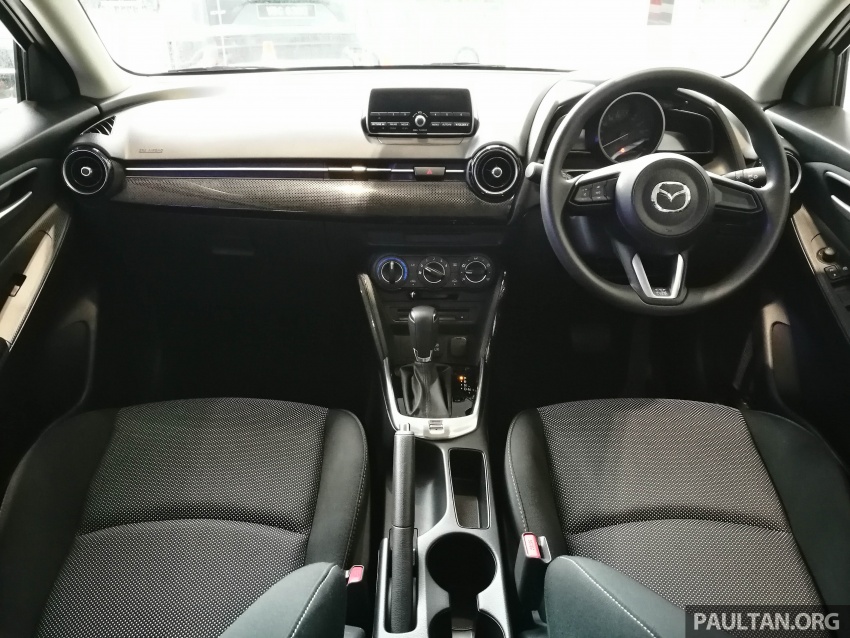 Mazda 2 spesifikasi pertengahan kini di M’sia, RM76k Image #798520