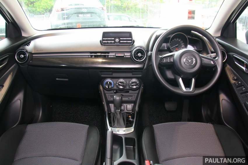 Mazda 2 spesifikasi pertengahan kini di M’sia, RM76k Image #798526