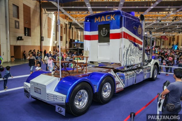 GALLERY: Sultan of Johor’s Mack Super-Liner truck