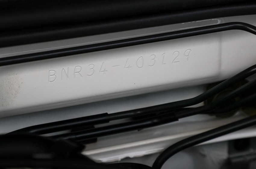 Nissan Skyline GT-R R34 V-Spec II Nür –  perbatuan hanya 10 km, akan dilelong dengan jangkaan RM1 juta 789542