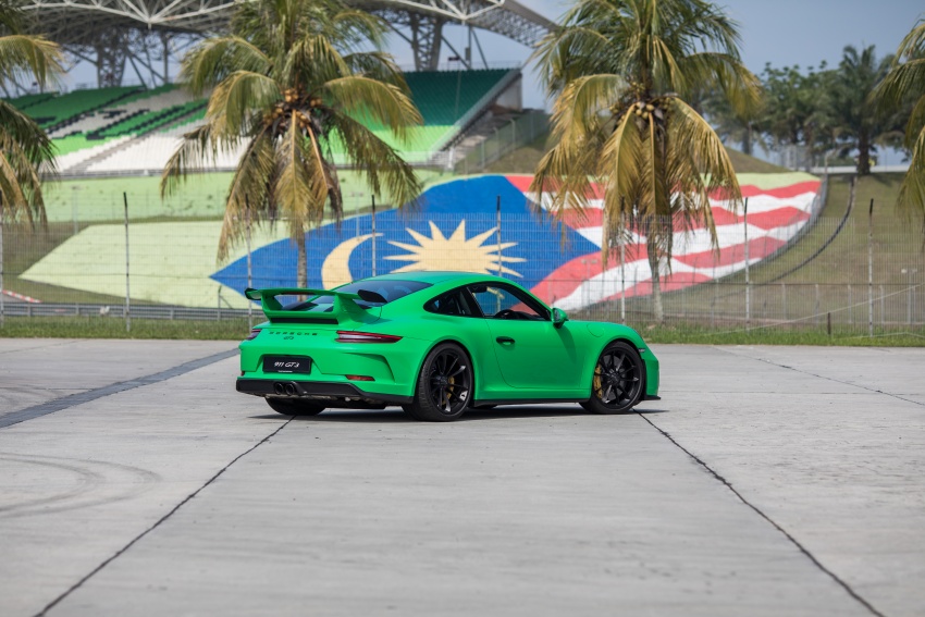 Porsche 911 GT3 – three bespoke units for Malaysia 797108