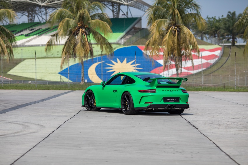 Porsche 911 GT3 – three bespoke units for Malaysia 797109