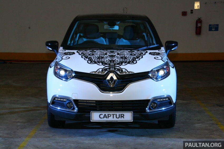 Renault Captur EMEL Edition ditampilkan motif renda 799813