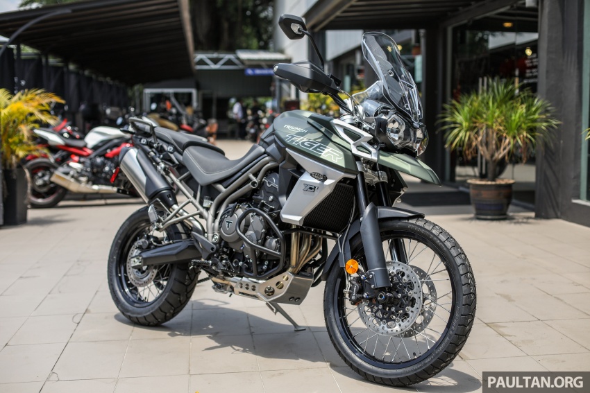 FIRST LOOK: 2018 Triumph Tiger 800 XCx and XRx adventure bikes – RM74,900 and RM69,900 786903