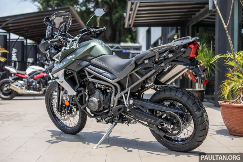 FIRST LOOK: 2018 Triumph Tiger 800 XCx and XRx adventure bikes – RM74,900 and RM69,900 786906