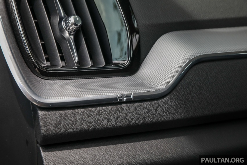 FIRST DRIVE: 2018 Volvo XC60 T8 Inscription Plus 799584