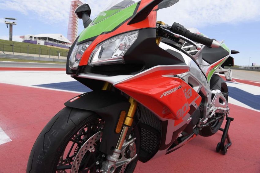 2018 Aprilia RSV4 RF Limited with winglets – only 125 units to be made for North America at RM95k 810478