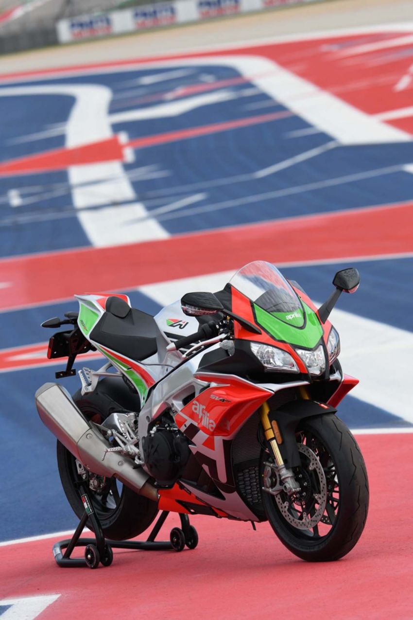 2018 Aprilia RSV4 RF Limited with winglets – only 125 units to be made for North America at RM95k 810471