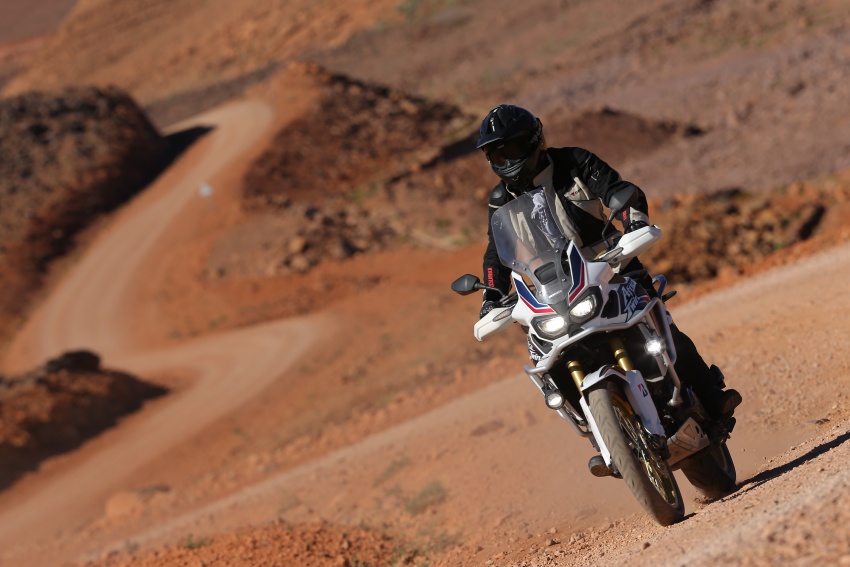 Bridgestone Battlax A41 adventure and T31 sports-touring tyres – we test them in the African high desert 802664