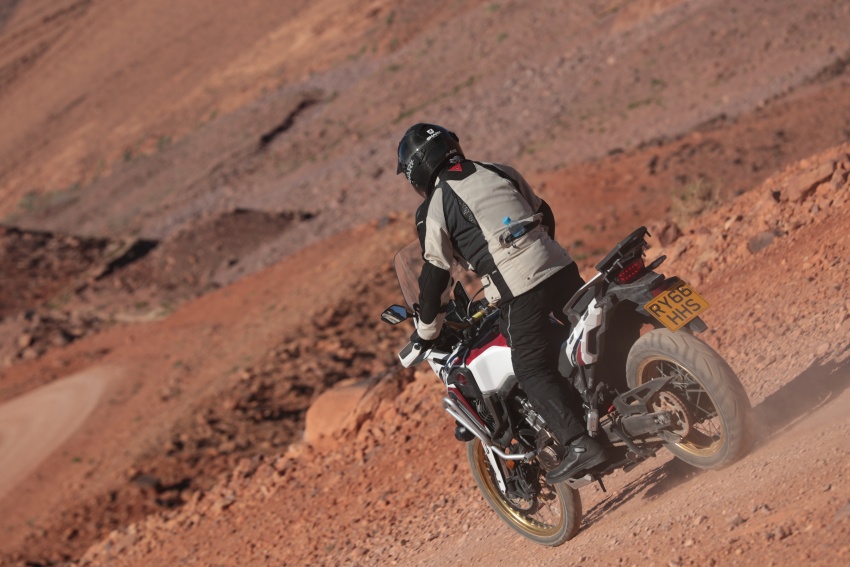 Bridgestone Battlax A41 adventure and T31 sports-touring tyres – we test them in the African high desert 802665