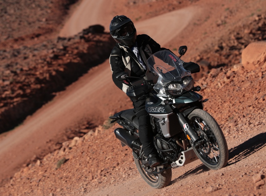 Bridgestone Battlax A41 adventure and T31 sports-touring tyres – we test them in the African high desert 802671