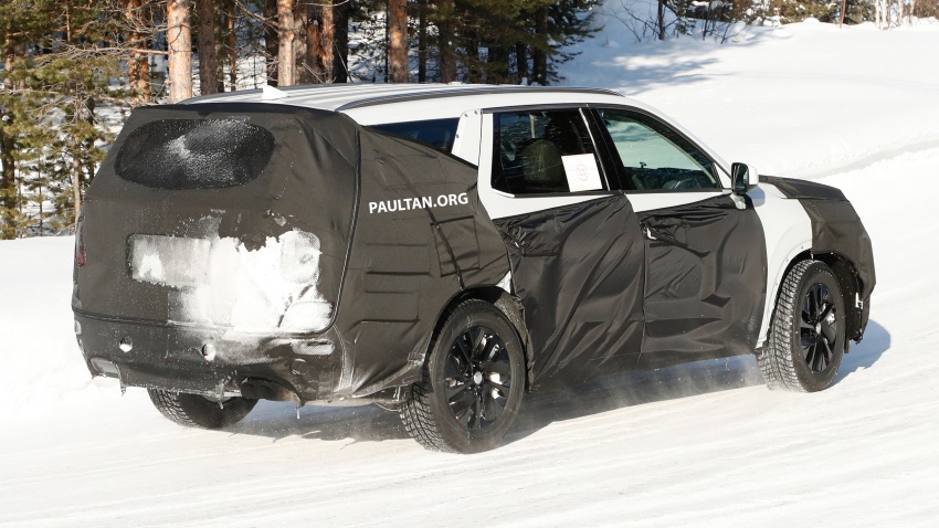 SPIED: Hyundai eight-seat SUV spotted winter testing 804734