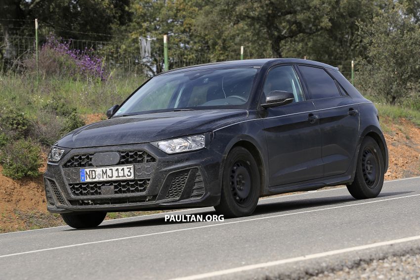 SPYSHOTS: 2019 Audi A1 seen with less camouflage 813584