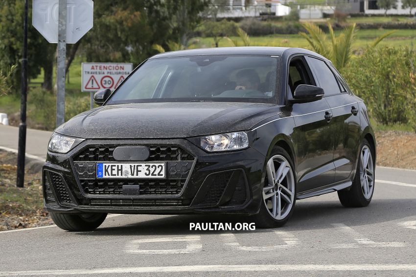 SPYSHOTS: 2019 Audi A1 seen with less camouflage 813572