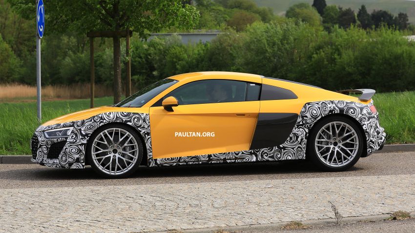 SPIED: Audi R8 V10 facelift spotted for the first time 813666