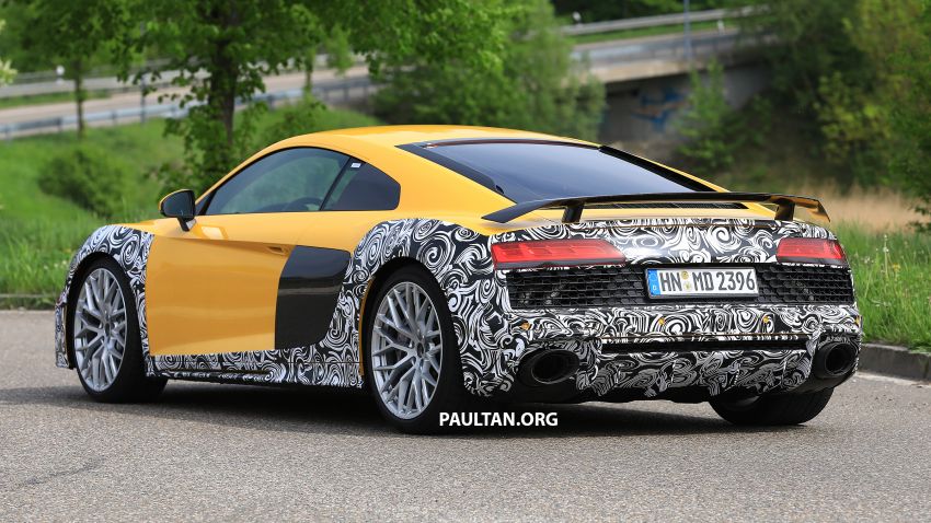 SPIED: Audi R8 V10 facelift spotted for the first time 813669