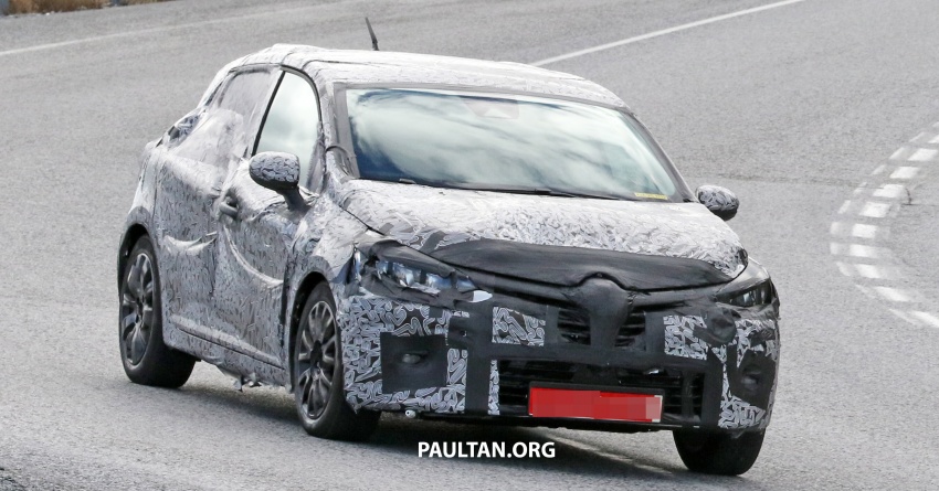 SPYSHOTS: 2019 Renault Clio spotted – baby Megane 802004