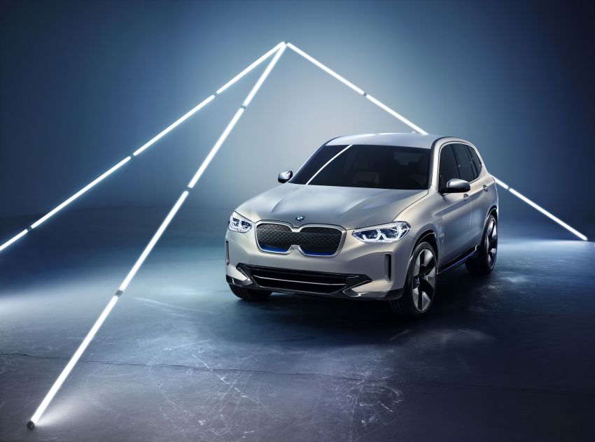 BMW Concept iX3 unveiled at Beijing Motor Show – based on the X3, 268 hp, 400 km all-electric range Image #811098