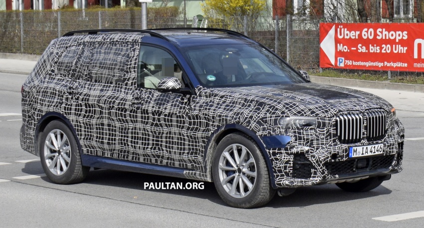 SPIED: BMW X7 seen with less camo, inside and out 804484