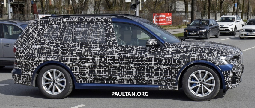 SPIED: BMW X7 seen with less camo, inside and out 804485