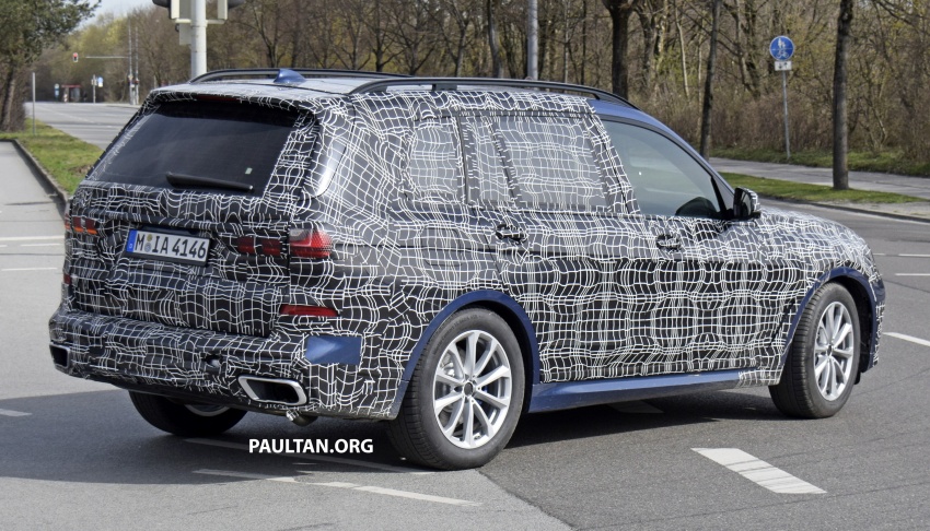 SPIED: BMW X7 seen with less camo, inside and out 804487