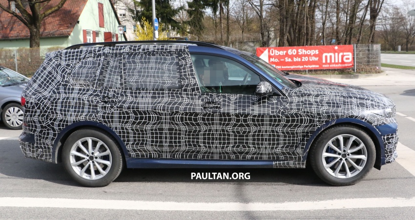 SPIED: BMW X7 seen with less camo, inside and out 804480