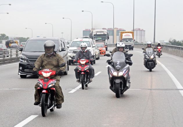 Masih ramai penunggang motosikal tetap berdegil enggan guna laluan khas di lebuhraya – laporan