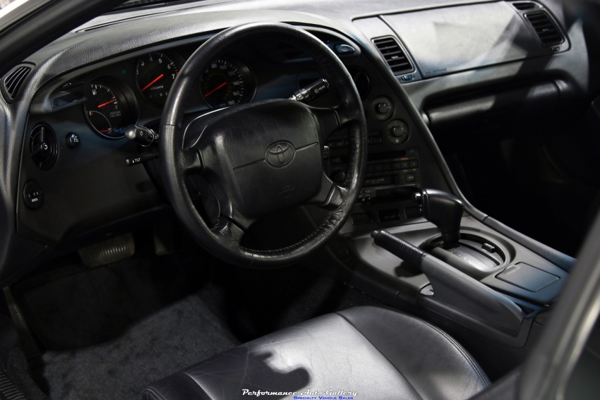 Toyota Supra Turbo 1994 terjual pada lelongan dengan harga RM311k di Amerika Syarikat – hanya 9,173 km 801720
