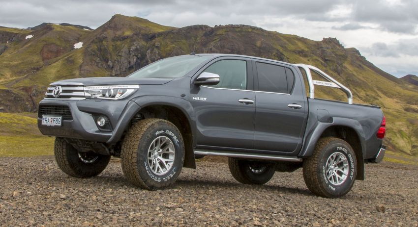 Toyota Hilux gets an Arctic Trucks AT35 version for UK 809790