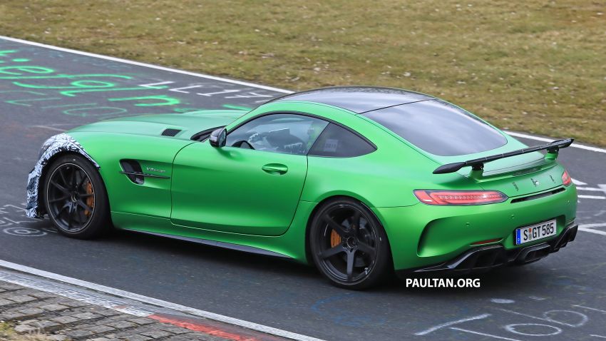 SPIED: Mercedes-AMG GT R facelift seen – more aero? 820389