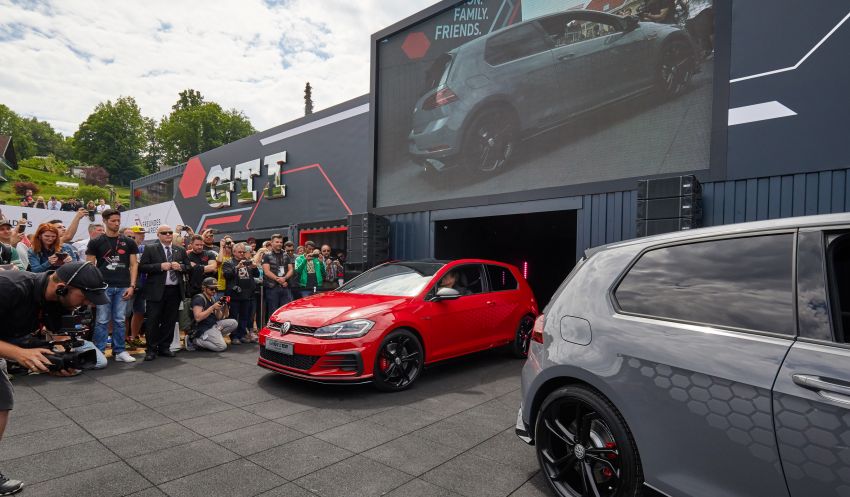 Volkswagen Golf GTI TCR Concept officially debuts at Wörtherseetreffen – 2.0L TSI engine, 290 PS, 264 km/h 816317