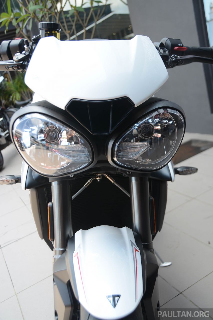 2019 Triumph Street Triple 765RS in new colours – priced at RM62,900, 765S at RM49k, 765R at RM57k 818048
