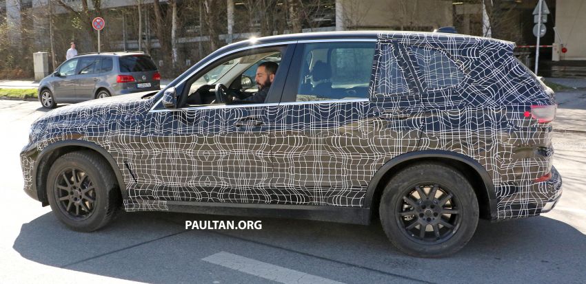 G05 BMW X5 officially teased, spyshots show interior 820670