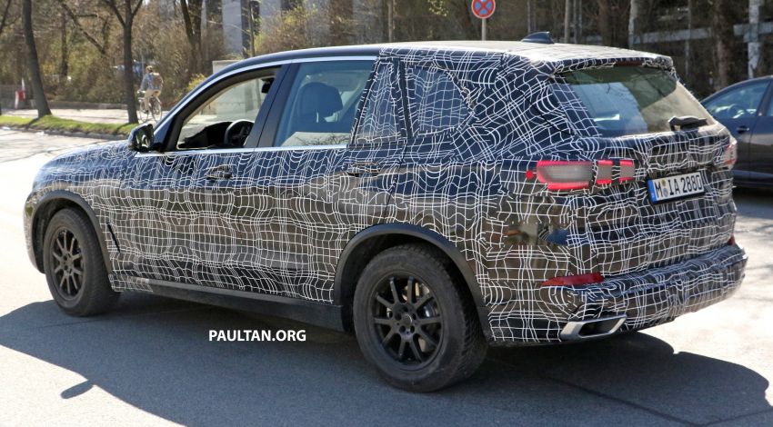 G05 BMW X5 officially teased, spyshots show interior 820671