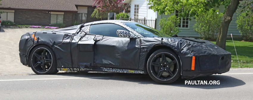 SPIED: Mid-engined Chevrolet Corvette spotted again 819571