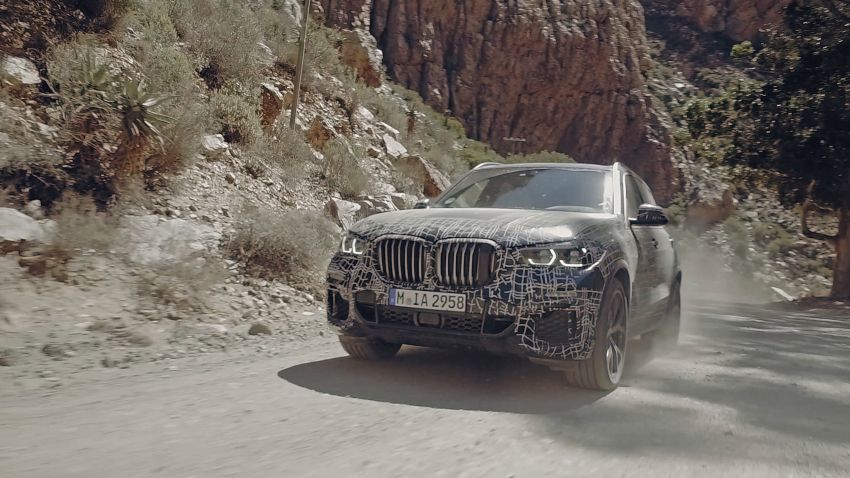 G05 BMW X5 officially teased, spyshots show interior 820595