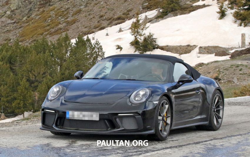 SPYSHOTS: Porsche 911 Speedster spotted in the wild Image #819704