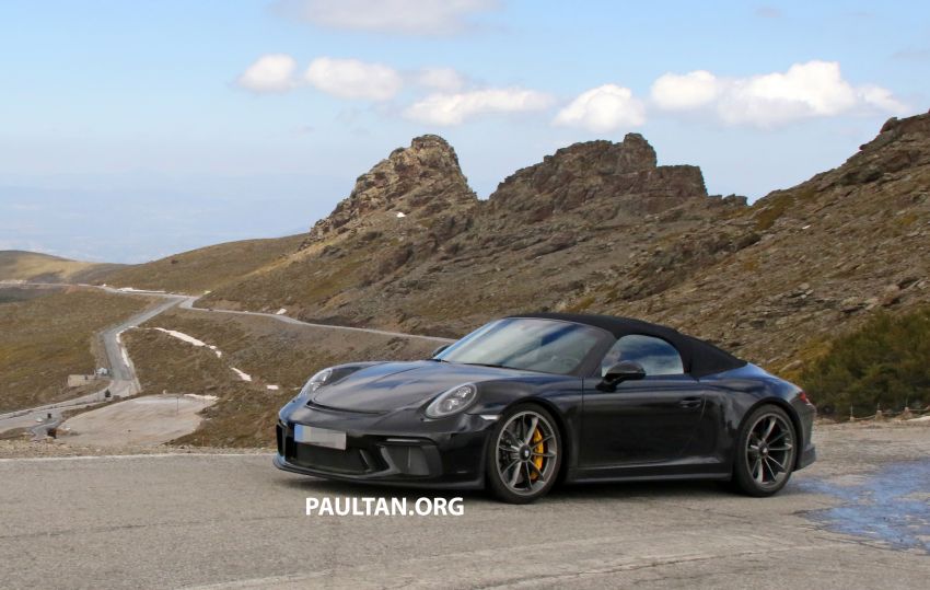 SPYSHOTS: Porsche 911 Speedster spotted in the wild 819706