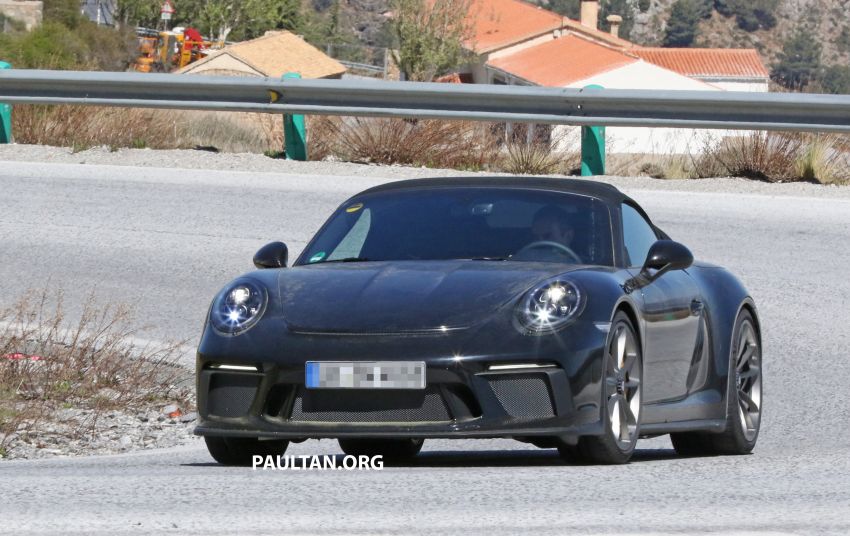 SPYSHOTS: Porsche 911 Speedster spotted in the wild Image #819691