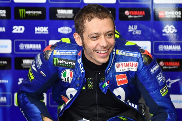 Rossi sudah lumba sama jarak dengan pusing dunia