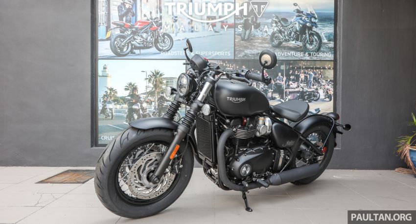 REVIEW: 2018 Triumph Bonneville Bobber Black – muscular retro-styled classic riding, RM74,900 817066